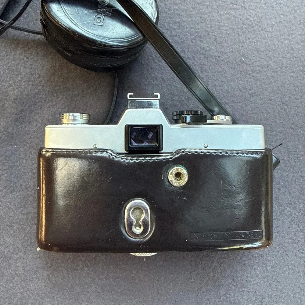 Minolta SR-T 101 35mm SLR Film Camera Body Silver Black Japan Untested For Parts